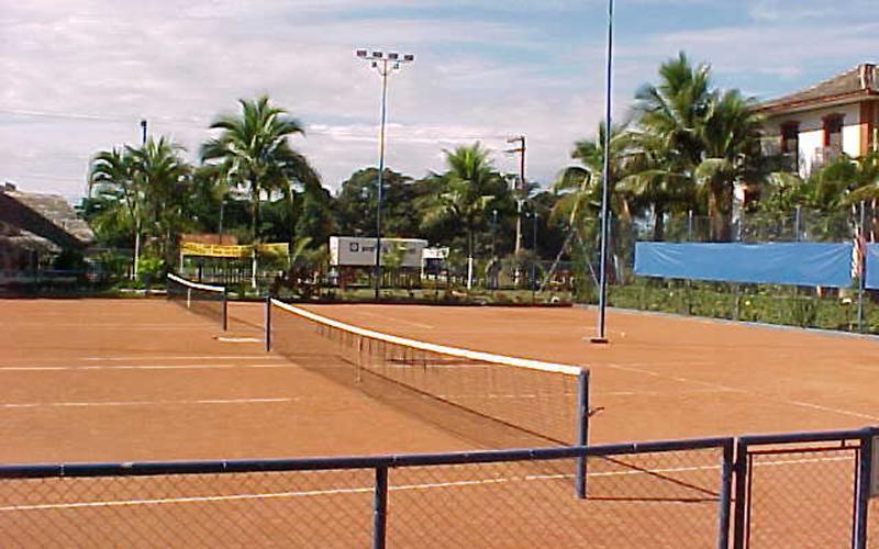 Condominio Clube Wembley Tennis Ubatuba Esterno foto